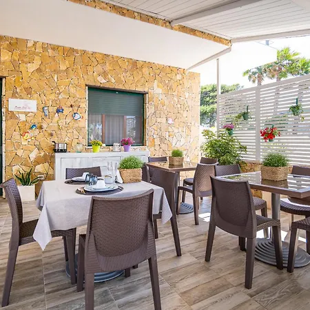לינה וארוחת בוקר Punta Stilo טורה סן ג'ובאני אוג'נטו
