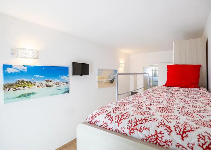 Punta Stilo 住宿加早餐酒店 4*