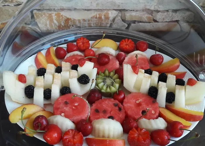 לינה וארוחת בוקר Punta Stilo 4*