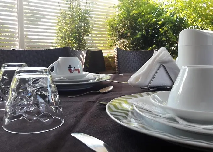 לינה וארוחת בוקר Punta Stilo