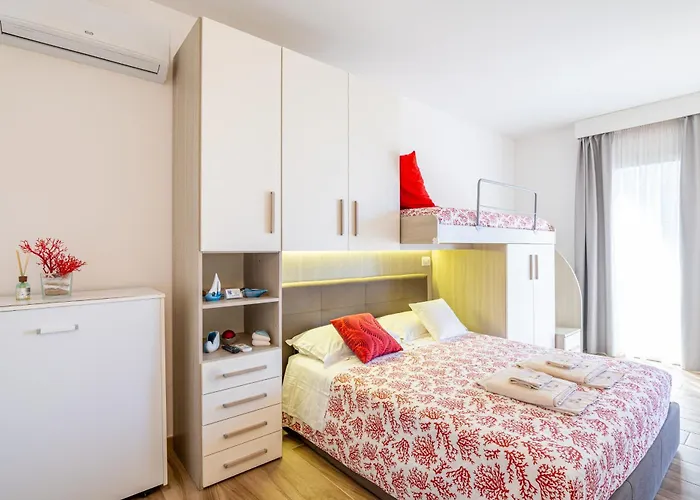 Frühstückspension Punta Stilo 4*