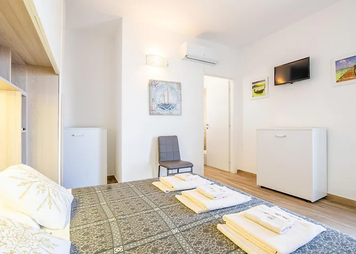 Punta Stilo לינה וארוחת בוקר טורה סן ג'ובאני אוג'נטו